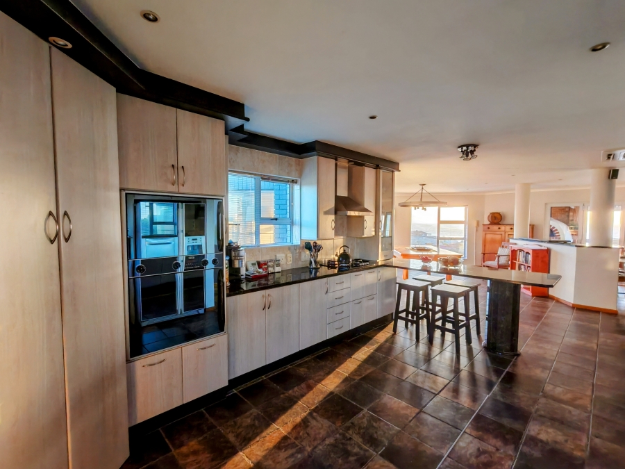 4 Bedroom Property for Sale in De Kelders Western Cape